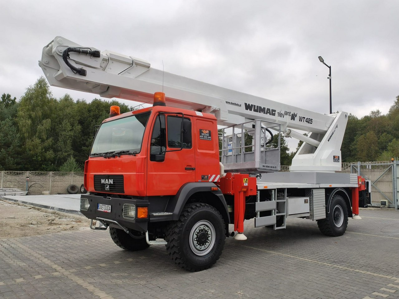 MAN 18.284 4x4 Zwyżka WUMAG WT 425 Podnośnik Koszowy - Itsekulkevat henkilönostimet: kuva MAN 18.284 4x4 Zwyżka WUMAG WT 425 Podnośnik Koszowy - Itsekulkevat henkilönostimet MAN 18.284 4x4 Zwyżka WUMAG WT 425 Podnośnik Koszowy - Itsekulkevat henkilönostimet: kuva MAN 18.284 4x4 Zwyżka WUMAG WT 425 Podnośnik Koszowy - Itsekulkevat henkilönostimet