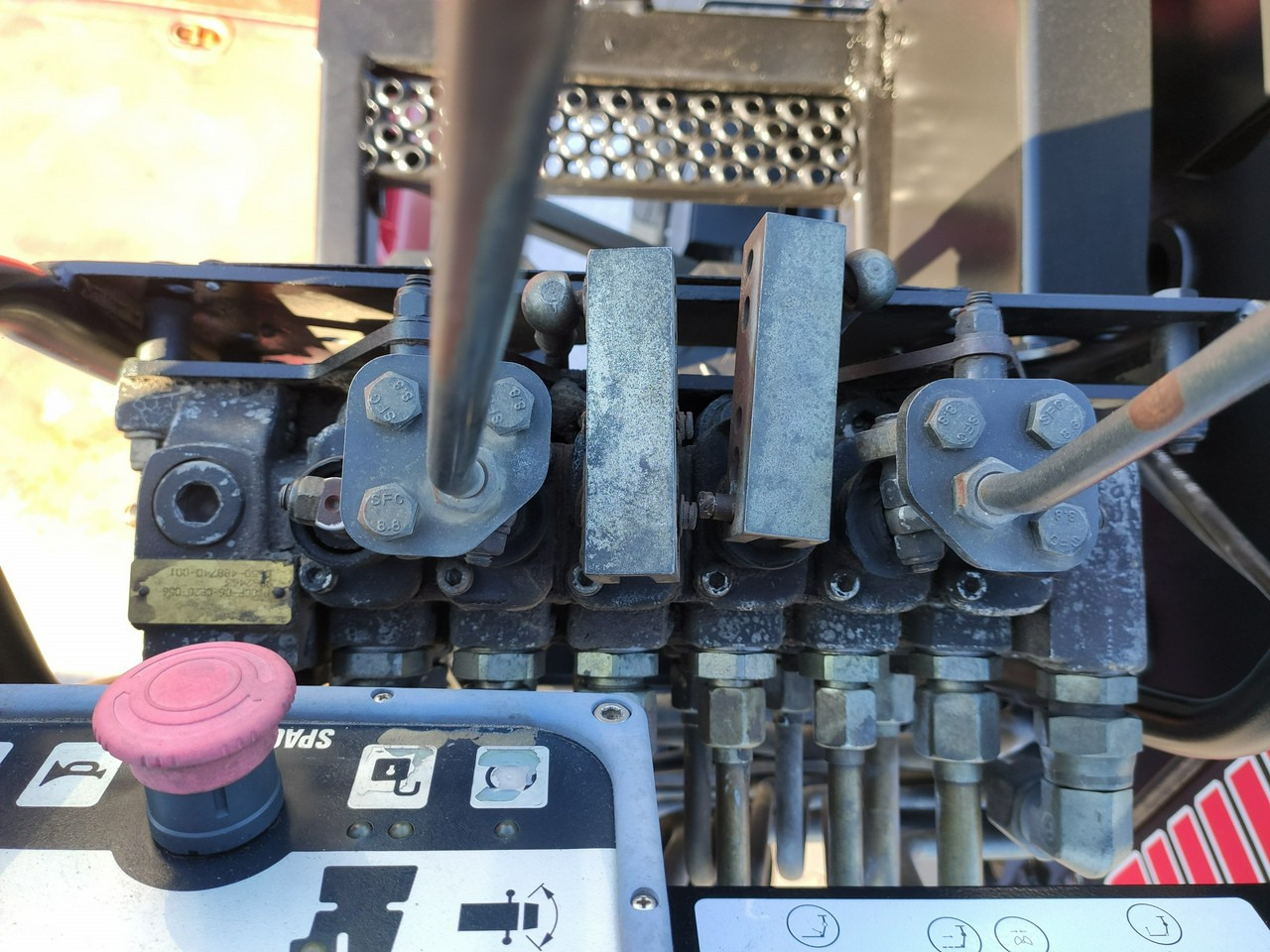 Kippiauto kuorma-auto, Nosturiauto MAN Man 26.440 6x4 HDS HIAB 166 B-3 DUO Wywrotka Meiller 2-stronna: kuva Kippiauto kuorma-auto, Nosturiauto MAN Man 26.440 6x4 HDS HIAB 166 B-3 DUO Wywrotka Meiller 2-stronna Kippiauto kuorma-auto, Nosturiauto MAN Man 26.440 6x4 HDS HIAB 166 B-3 DUO Wywrotka Meiller 2-stronna: kuva Kippiauto kuorma-auto, Nosturiauto MAN Man 26.440 6x4 HDS HIAB 166 B-3 DUO Wywrotka Meiller 2-stronna