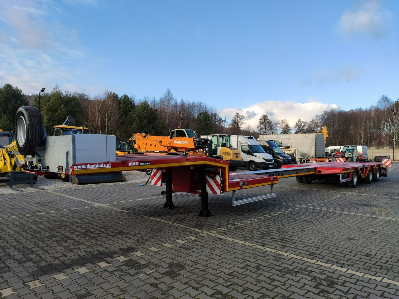 MAX Trailer 3-Osie Oś skrętna Oś Podnoszona Nooteboom - Apuvaunu puoliperävaunu: kuva MAX Trailer 3-Osie Oś skrętna Oś Podnoszona Nooteboom - Apuvaunu puoliperävaunu MAX Trailer 3-Osie Oś skrętna Oś Podnoszona Nooteboom - Apuvaunu puoliperävaunu: kuva MAX Trailer 3-Osie Oś skrętna Oś Podnoszona Nooteboom - Apuvaunu puoliperävaunu