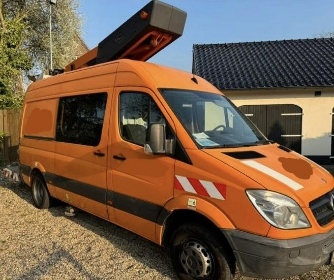 Mercedes Sprinter - Itsekulkevat henkilönostimet: kuva Mercedes Sprinter - Itsekulkevat henkilönostimet Mercedes Sprinter - Itsekulkevat henkilönostimet: kuva Mercedes Sprinter - Itsekulkevat henkilönostimet