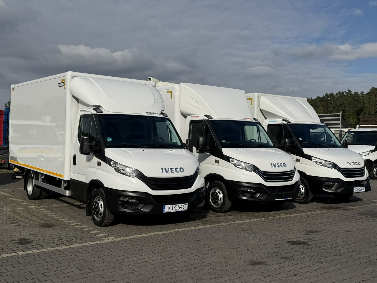 Iveco Daily 35C14 - Muut kone: kuva Iveco Daily 35C14 - Muut kone Iveco Daily 35C14 - Muut kone: kuva Iveco Daily 35C14 - Muut kone
