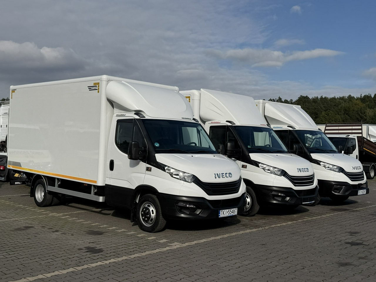 Iveco Daily 35C16 V - Muut kone: kuva Iveco Daily 35C16 V - Muut kone Iveco Daily 35C16 V - Muut kone: kuva Iveco Daily 35C16 V - Muut kone