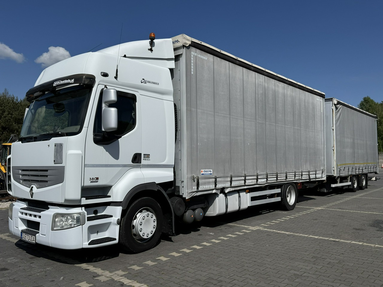 Renault Premium 380 DXi Euro 5 Firana 19 Palet Dach Zsuwany 18ton DMC - Pressukapelli kuorma-auto: kuva Renault Premium 380 DXi Euro 5 Firana 19 Palet Dach Zsuwany 18ton DMC - Pressukapelli kuorma-auto Renault Premium 380 DXi Euro 5 Firana 19 Palet Dach Zsuwany 18ton DMC - Pressukapelli kuorma-auto: kuva Renault Premium 380 DXi Euro 5 Firana 19 Palet Dach Zsuwany 18ton DMC - Pressukapelli kuorma-auto