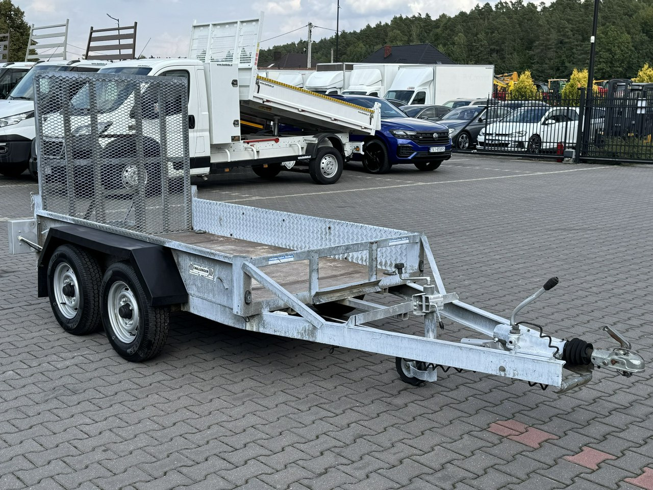 Titan Ciężarowa Pod minikoparkę sprzęt budowlany 2-osiowa Super Stan - Koneenkuljetusvaunu: kuva Titan Ciężarowa Pod minikoparkę sprzęt budowlany 2-osiowa Super Stan - Koneenkuljetusvaunu Titan Ciężarowa Pod minikoparkę sprzęt budowlany 2-osiowa Super Stan - Koneenkuljetusvaunu: kuva Titan Ciężarowa Pod minikoparkę sprzęt budowlany 2-osiowa Super Stan - Koneenkuljetusvaunu