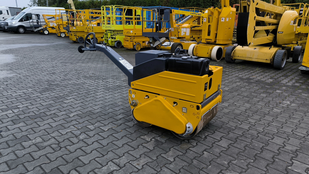 BOMAG BW 65 H - Minijyrä: kuva BOMAG BW 65 H - Minijyrä BOMAG BW 65 H - Minijyrä: kuva BOMAG BW 65 H - Minijyrä