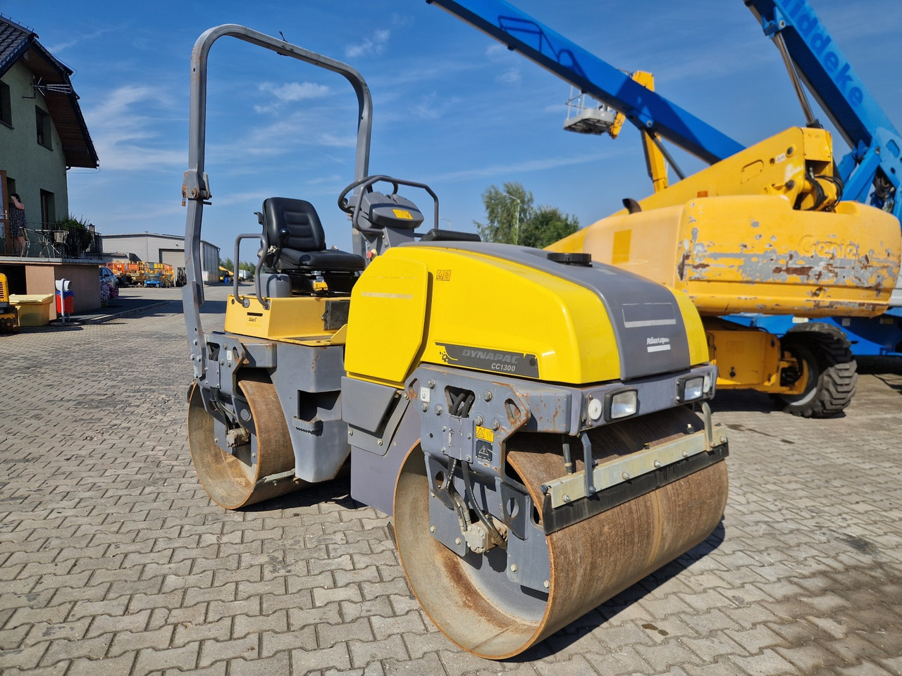 DYNAPAC CC 1300 - Jyrä: kuva DYNAPAC CC 1300 - Jyrä DYNAPAC CC 1300 - Jyrä: kuva DYNAPAC CC 1300 - Jyrä