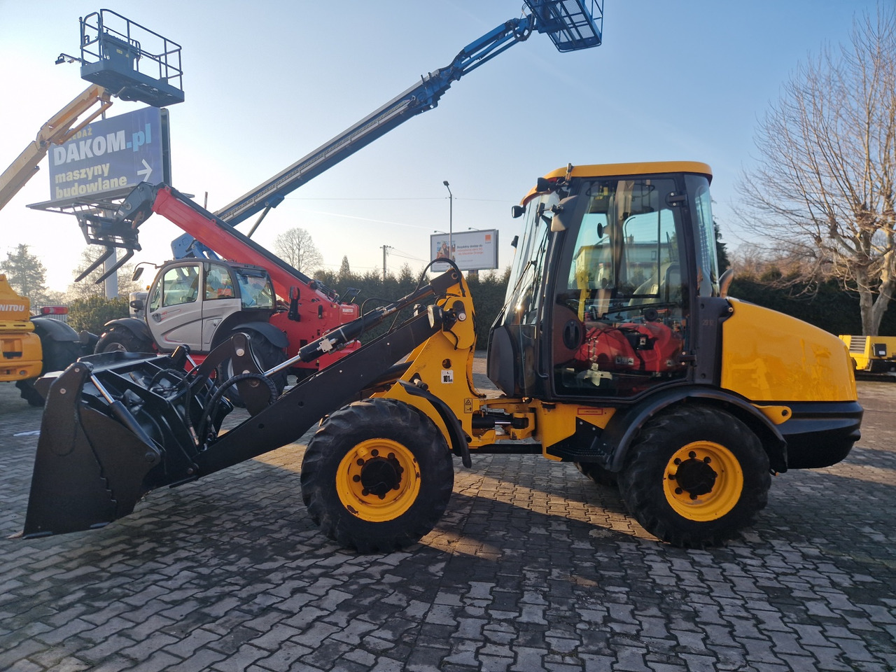 JCB 406 B - Pyöräkuormaaja: kuva JCB 406 B - Pyöräkuormaaja JCB 406 B - Pyöräkuormaaja: kuva JCB 406 B - Pyöräkuormaaja