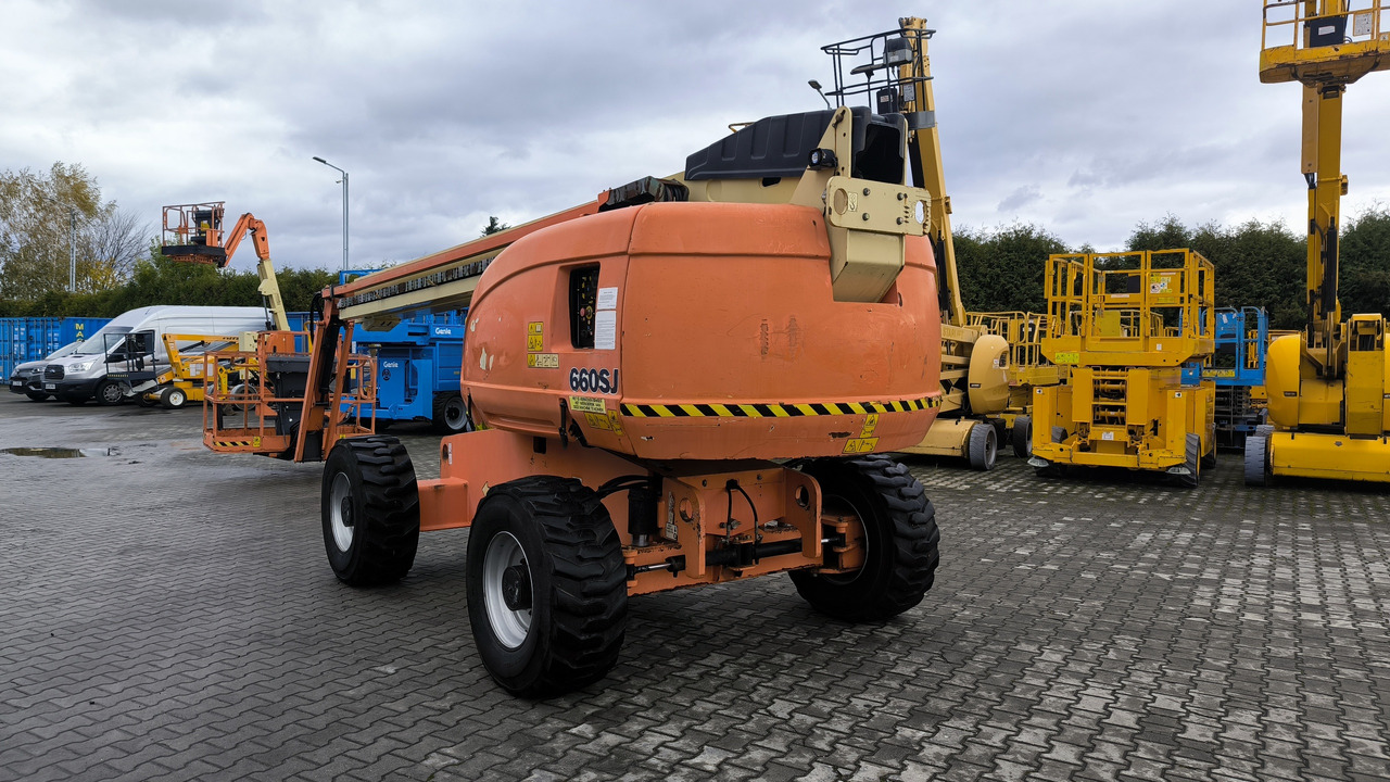 JLG 660 SJ - Kuukulkija: kuva JLG 660 SJ - Kuukulkija JLG 660 SJ - Kuukulkija: kuva JLG 660 SJ - Kuukulkija