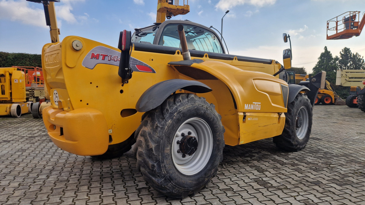 MANITOU MT 1440 100P ST3B - Teleskooppikuormaaja: kuva MANITOU MT 1440 100P ST3B - Teleskooppikuormaaja MANITOU MT 1440 100P ST3B - Teleskooppikuormaaja: kuva MANITOU MT 1440 100P ST3B - Teleskooppikuormaaja