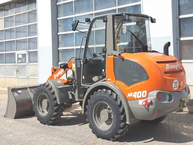 Atlas AR 400 - Liukuohjattu kuormaaja: kuva Atlas AR 400 - Liukuohjattu kuormaaja Atlas AR 400 - Liukuohjattu kuormaaja: kuva Atlas AR 400 - Liukuohjattu kuormaaja