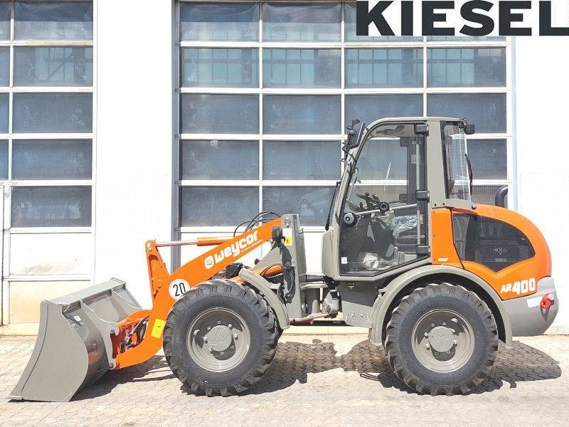 Atlas AR 400 - Liukuohjattu kuormaaja: kuva Atlas AR 400 - Liukuohjattu kuormaaja Atlas AR 400 - Liukuohjattu kuormaaja: kuva Atlas AR 400 - Liukuohjattu kuormaaja