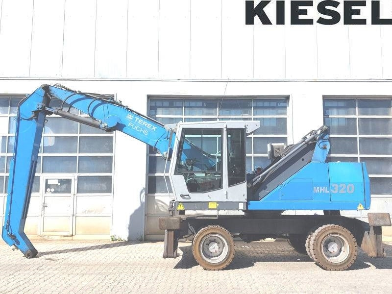 Fuchs MHL 320 D - Materiaalinkäsittelykone: kuva Fuchs MHL 320 D - Materiaalinkäsittelykone Fuchs MHL 320 D - Materiaalinkäsittelykone: kuva Fuchs MHL 320 D - Materiaalinkäsittelykone