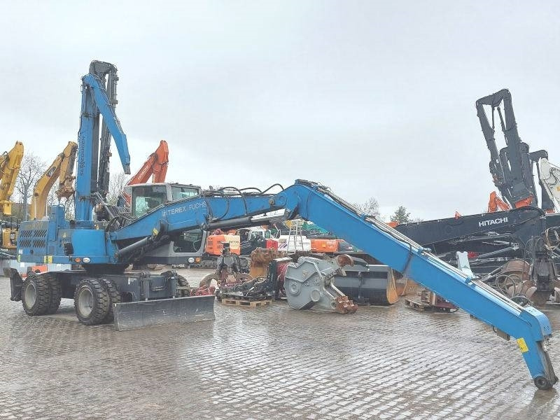 Fuchs MHL 820 D Elektro  - Materiaalinkäsittelykone: kuva Fuchs MHL 820 D Elektro  - Materiaalinkäsittelykone Fuchs MHL 820 D Elektro  - Materiaalinkäsittelykone: kuva Fuchs MHL 820 D Elektro  - Materiaalinkäsittelykone