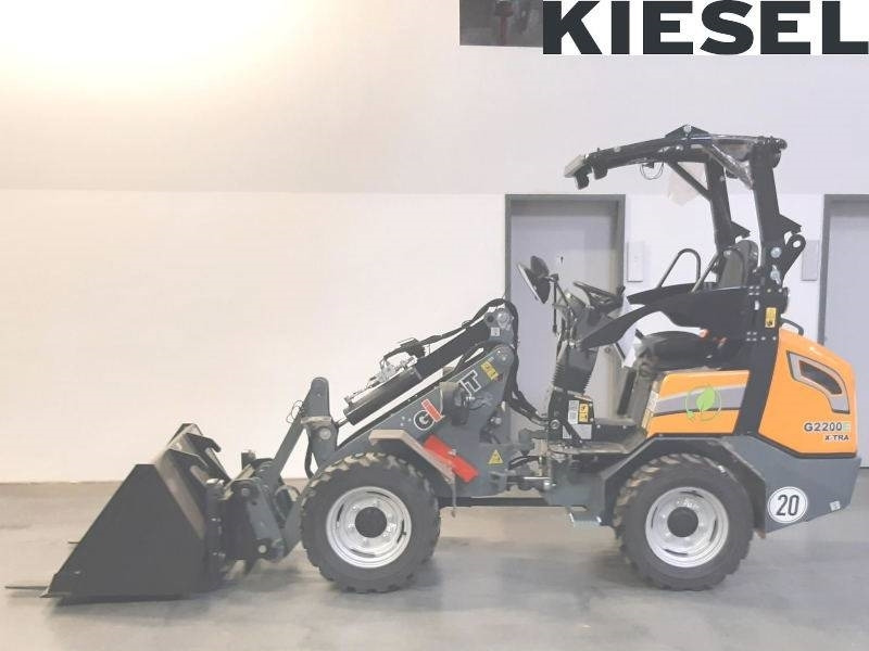 Giant G 2200 E X-Tra Elektro / electric - Liukuohjattu kuormaaja: kuva Giant G 2200 E X-Tra Elektro / electric - Liukuohjattu kuormaaja Giant G 2200 E X-Tra Elektro / electric - Liukuohjattu kuormaaja: kuva Giant G 2200 E X-Tra Elektro / electric - Liukuohjattu kuormaaja