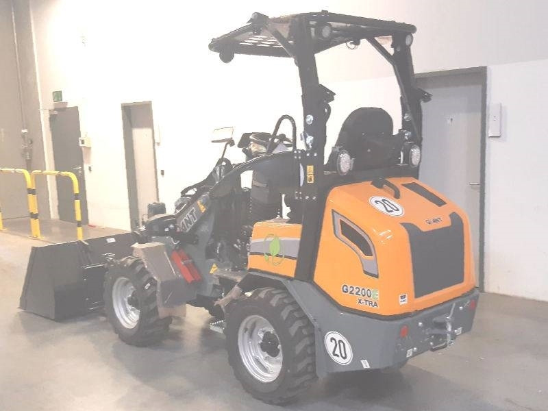 Giant G 2200 E X-Tra Elektro / electric - Liukuohjattu kuormaaja: kuva Giant G 2200 E X-Tra Elektro / electric - Liukuohjattu kuormaaja Giant G 2200 E X-Tra Elektro / electric - Liukuohjattu kuormaaja: kuva Giant G 2200 E X-Tra Elektro / electric - Liukuohjattu kuormaaja