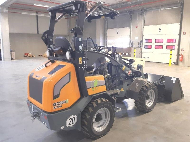 Giant G 2200 E X-Tra Elektro / electric - Liukuohjattu kuormaaja: kuva Giant G 2200 E X-Tra Elektro / electric - Liukuohjattu kuormaaja Giant G 2200 E X-Tra Elektro / electric - Liukuohjattu kuormaaja: kuva Giant G 2200 E X-Tra Elektro / electric - Liukuohjattu kuormaaja