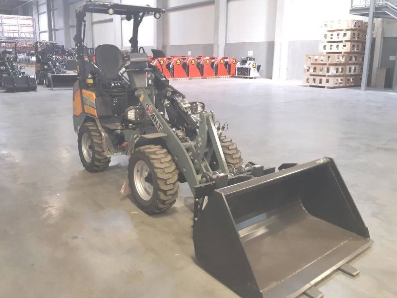 Giant G 2200 E X-Tra Elektro / electric - Liukuohjattu kuormaaja: kuva Giant G 2200 E X-Tra Elektro / electric - Liukuohjattu kuormaaja Giant G 2200 E X-Tra Elektro / electric - Liukuohjattu kuormaaja: kuva Giant G 2200 E X-Tra Elektro / electric - Liukuohjattu kuormaaja