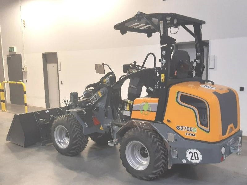 Giant G 2700 E X-Tra Elektro / electric - Liukuohjattu kuormaaja: kuva Giant G 2700 E X-Tra Elektro / electric - Liukuohjattu kuormaaja Giant G 2700 E X-Tra Elektro / electric - Liukuohjattu kuormaaja: kuva Giant G 2700 E X-Tra Elektro / electric - Liukuohjattu kuormaaja