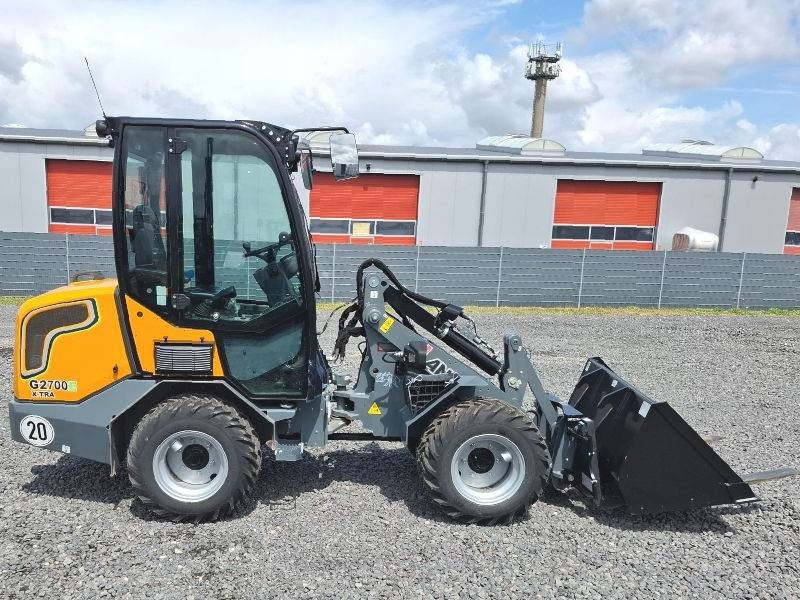 Giant G 2700 E X-Tra Elektro / electric - Liukuohjattu kuormaaja: kuva Giant G 2700 E X-Tra Elektro / electric - Liukuohjattu kuormaaja Giant G 2700 E X-Tra Elektro / electric - Liukuohjattu kuormaaja: kuva Giant G 2700 E X-Tra Elektro / electric - Liukuohjattu kuormaaja