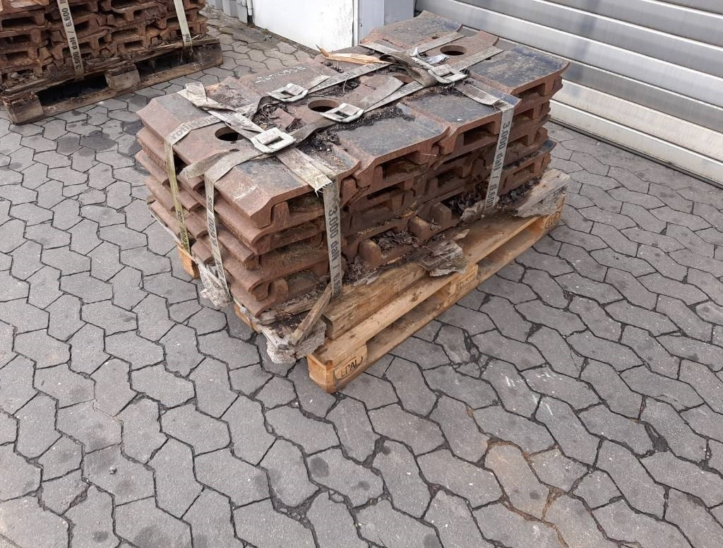 Hitachi Bodenplatten 650mm, Zweisteg - Telaketju - Rakennuskoneet: kuva Hitachi Bodenplatten 650mm, Zweisteg - Telaketju - Rakennuskoneet Hitachi Bodenplatten 650mm, Zweisteg - Telaketju - Rakennuskoneet: kuva Hitachi Bodenplatten 650mm, Zweisteg - Telaketju - Rakennuskoneet