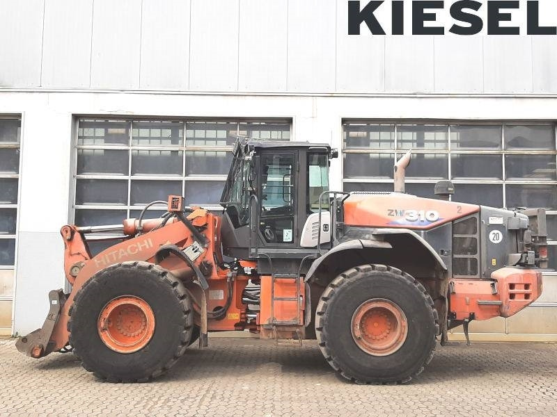 Hitachi ZW 310-6 - Pyöräkuormaaja: kuva Hitachi ZW 310-6 - Pyöräkuormaaja Hitachi ZW 310-6 - Pyöräkuormaaja: kuva Hitachi ZW 310-6 - Pyöräkuormaaja