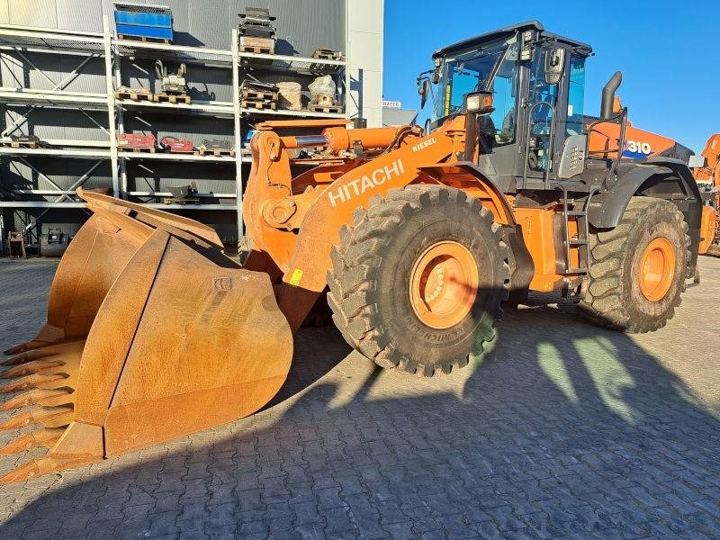 Hitachi ZW 310-6 - Pyöräkuormaaja: kuva Hitachi ZW 310-6 - Pyöräkuormaaja Hitachi ZW 310-6 - Pyöräkuormaaja: kuva Hitachi ZW 310-6 - Pyöräkuormaaja