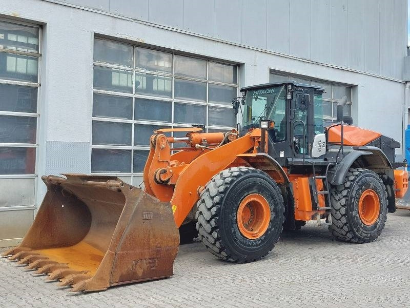 Hitachi ZW 310-6 - Pyöräkuormaaja: kuva Hitachi ZW 310-6 - Pyöräkuormaaja Hitachi ZW 310-6 - Pyöräkuormaaja: kuva Hitachi ZW 310-6 - Pyöräkuormaaja