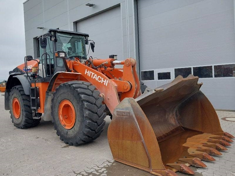 Hitachi ZW 310-6 - Pyöräkuormaaja: kuva Hitachi ZW 310-6 - Pyöräkuormaaja Hitachi ZW 310-6 - Pyöräkuormaaja: kuva Hitachi ZW 310-6 - Pyöräkuormaaja