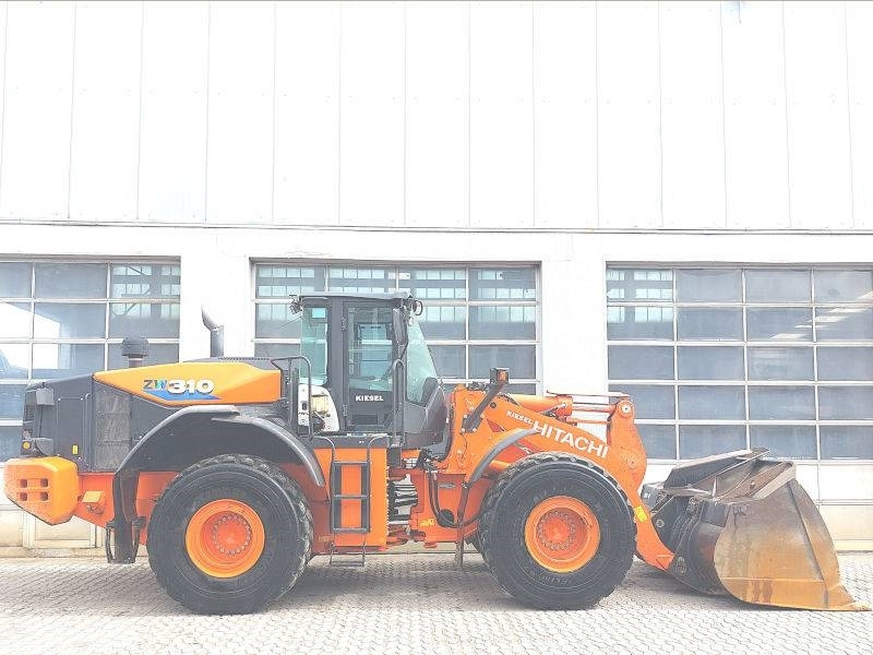 Hitachi ZW 310-6 - Pyöräkuormaaja: kuva Hitachi ZW 310-6 - Pyöräkuormaaja Hitachi ZW 310-6 - Pyöräkuormaaja: kuva Hitachi ZW 310-6 - Pyöräkuormaaja