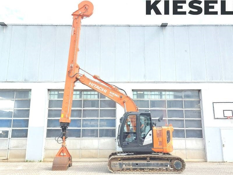 Hitachi ZX 135 US-6 Teledipper - Telakaivukone: kuva Hitachi ZX 135 US-6 Teledipper - Telakaivukone Hitachi ZX 135 US-6 Teledipper - Telakaivukone: kuva Hitachi ZX 135 US-6 Teledipper - Telakaivukone