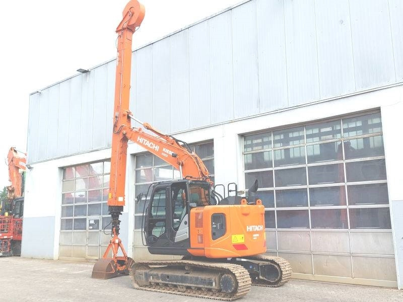 Hitachi ZX 135 US-6 Teledipper - Telakaivukone: kuva Hitachi ZX 135 US-6 Teledipper - Telakaivukone Hitachi ZX 135 US-6 Teledipper - Telakaivukone: kuva Hitachi ZX 135 US-6 Teledipper - Telakaivukone