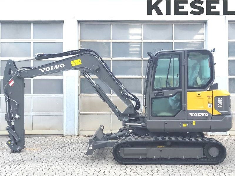 Volvo EC 60 E - Minikuormaaja: kuva Volvo EC 60 E - Minikuormaaja Volvo EC 60 E - Minikuormaaja: kuva Volvo EC 60 E - Minikuormaaja