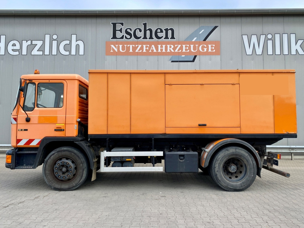 MAN 18.272 / Stromaggregat - Kuorma-auto, Kunnallis-/ Erikoisajoneuvot: kuva MAN 18.272 / Stromaggregat - Kuorma-auto, Kunnallis-/ Erikoisajoneuvot MAN 18.272 / Stromaggregat - Kuorma-auto, Kunnallis-/ Erikoisajoneuvot: kuva MAN 18.272 / Stromaggregat - Kuorma-auto, Kunnallis-/ Erikoisajoneuvot