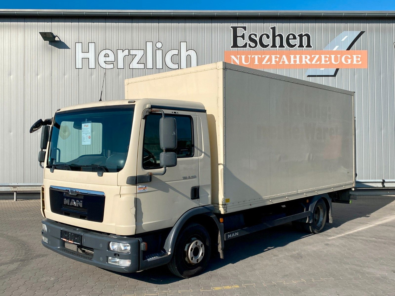 MAN TGL 8.150 Blatt/Blatt*5,5mKoffer*LBW*Seitentür MAN TGL 8.150 Blatt/Blatt*5,5mKoffer*LBW*Seitentür - Umpikori kuorma-auto: kuva MAN TGL 8.150 Blatt/Blatt*5,5mKoffer*LBW*Seitentür MAN TGL 8.150 Blatt/Blatt*5,5mKoffer*LBW*Seitentür - Umpikori kuorma-auto MAN TGL 8.150 Blatt/Blatt*5,5mKoffer*LBW*Seitentür MAN TGL 8.150 Blatt/Blatt*5,5mKoffer*LBW*Seitentür - Umpikori kuorma-auto: kuva MAN TGL 8.150 Blatt/Blatt*5,5mKoffer*LBW*Seitentür MAN TGL 8.150 Blatt/Blatt*5,5mKoffer*LBW*Seitentür - Umpikori kuorma-auto