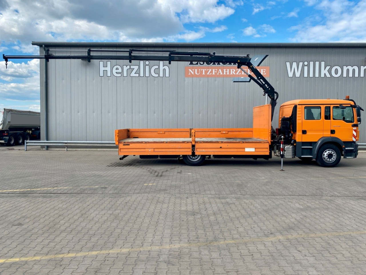 MAN TGM 15.290 DOKA|Atlas AK 75,2*Funk*4x Sitze*Navi - Lava-kuorma-auto, Nosturiauto: kuva MAN TGM 15.290 DOKA|Atlas AK 75,2*Funk*4x Sitze*Navi - Lava-kuorma-auto, Nosturiauto MAN TGM 15.290 DOKA|Atlas AK 75,2*Funk*4x Sitze*Navi - Lava-kuorma-auto, Nosturiauto: kuva MAN TGM 15.290 DOKA|Atlas AK 75,2*Funk*4x Sitze*Navi - Lava-kuorma-auto, Nosturiauto