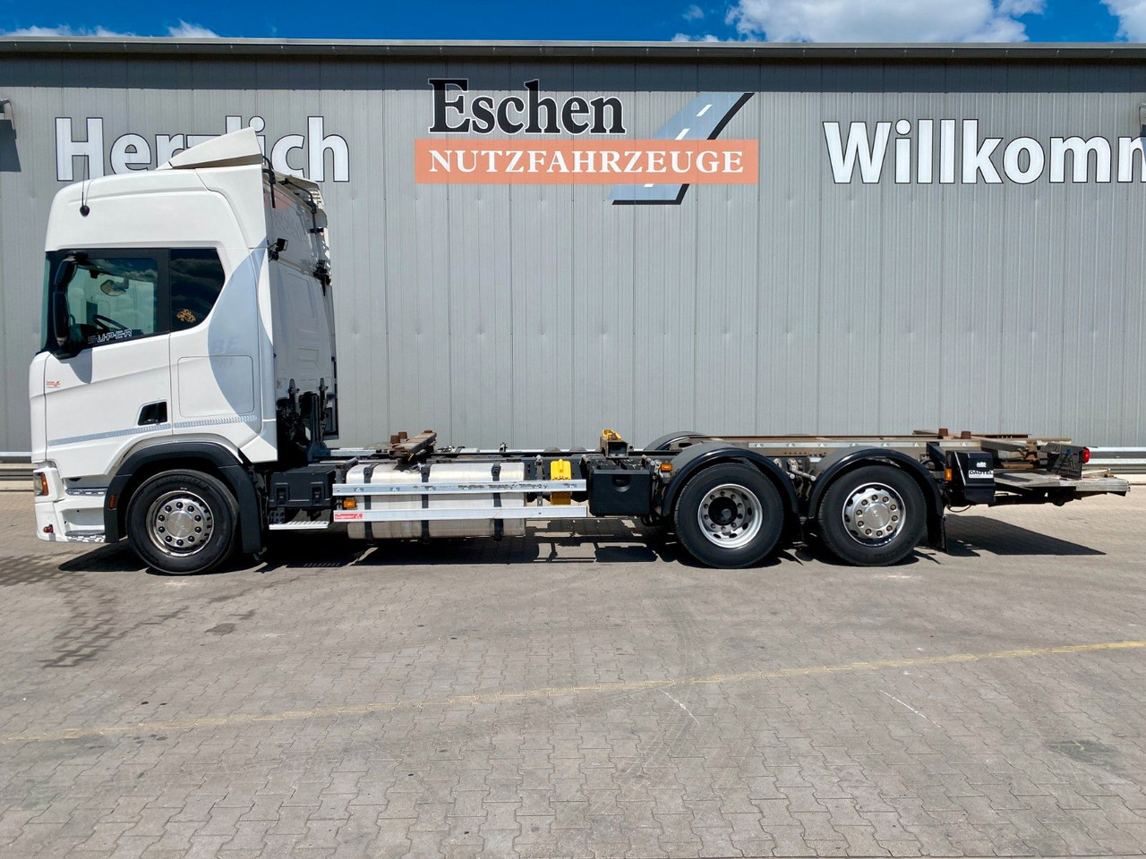 Scania R 450 B 6x2*4 | LBW 1,50to.*AHK*Retarder*Navi*AC - Konttialus/ Vaihtokuormatilat kuorma-auto: kuva Scania R 450 B 6x2*4 | LBW 1,50to.*AHK*Retarder*Navi*AC - Konttialus/ Vaihtokuormatilat kuorma-auto Scania R 450 B 6x2*4 | LBW 1,50to.*AHK*Retarder*Navi*AC - Konttialus/ Vaihtokuormatilat kuorma-auto: kuva Scania R 450 B 6x2*4 | LBW 1,50to.*AHK*Retarder*Navi*AC - Konttialus/ Vaihtokuormatilat kuorma-auto