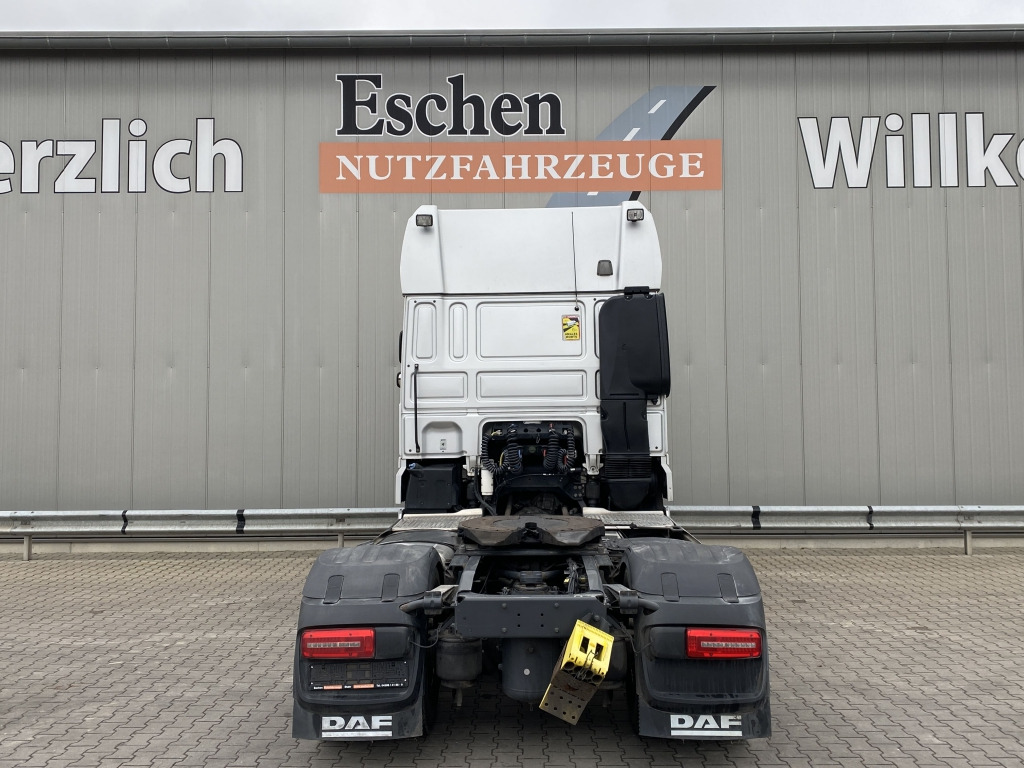 DAF XF 530 FT - Vetopöytäauto: kuva DAF XF 530 FT - Vetopöytäauto DAF XF 530 FT - Vetopöytäauto: kuva DAF XF 530 FT - Vetopöytäauto