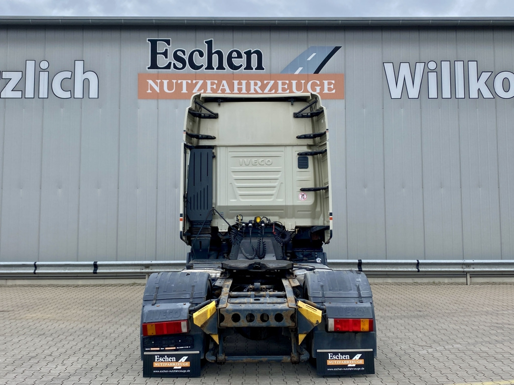 Iveco AS 440 S 46 T/P Stralis - Vetopöytäauto: kuva Iveco AS 440 S 46 T/P Stralis - Vetopöytäauto Iveco AS 440 S 46 T/P Stralis - Vetopöytäauto: kuva Iveco AS 440 S 46 T/P Stralis - Vetopöytäauto