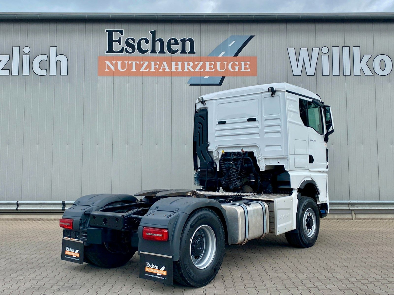 MAN TGX 18.510 4x4 HYDRO | TG3*2x Hydraulik*ACC*Navi - Vetopöytäauto: kuva MAN TGX 18.510 4x4 HYDRO | TG3*2x Hydraulik*ACC*Navi - Vetopöytäauto MAN TGX 18.510 4x4 HYDRO | TG3*2x Hydraulik*ACC*Navi - Vetopöytäauto: kuva MAN TGX 18.510 4x4 HYDRO | TG3*2x Hydraulik*ACC*Navi - Vetopöytäauto