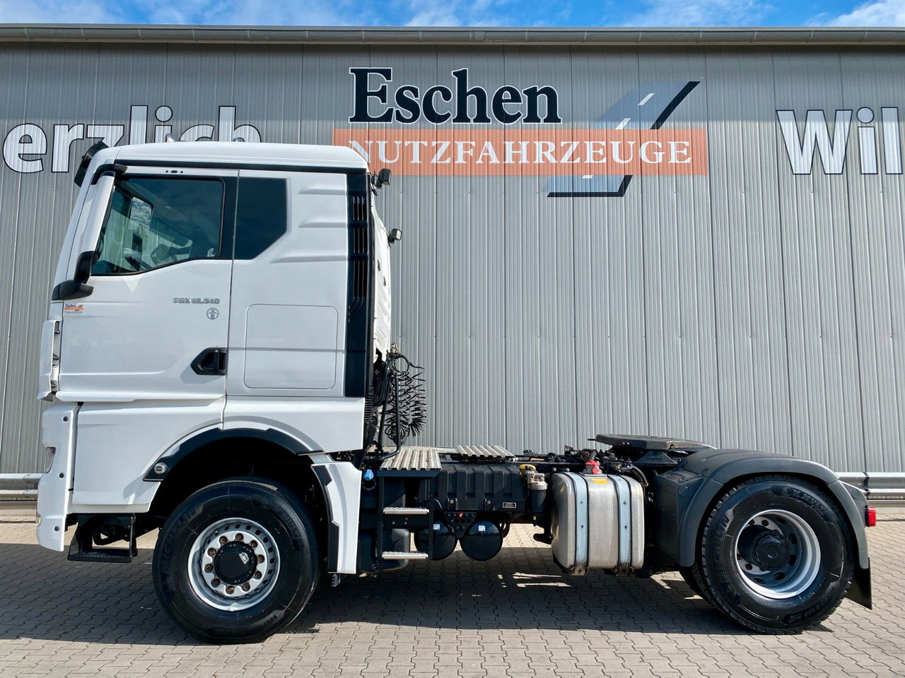 MAN TGX 18.510 4x4 HYDRO | TG3*2x Hydraulik*ACC*Navi - Vetopöytäauto: kuva MAN TGX 18.510 4x4 HYDRO | TG3*2x Hydraulik*ACC*Navi - Vetopöytäauto MAN TGX 18.510 4x4 HYDRO | TG3*2x Hydraulik*ACC*Navi - Vetopöytäauto: kuva MAN TGX 18.510 4x4 HYDRO | TG3*2x Hydraulik*ACC*Navi - Vetopöytäauto