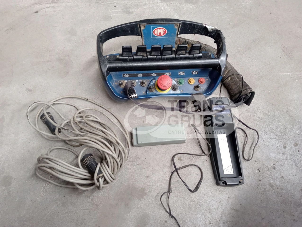 Grúa HMF 4220 K4 - Kappaletavaranosturi - Kuorma-auto: kuva  Grúa HMF 4220 K4 - Kappaletavaranosturi - Kuorma-auto Grúa HMF 4220 K4 - Kappaletavaranosturi - Kuorma-auto: kuva  Grúa HMF 4220 K4 - Kappaletavaranosturi - Kuorma-auto