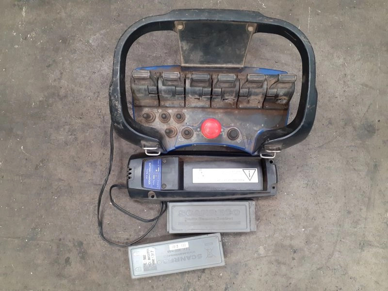 Grúa PM 15523 - Kappaletavaranosturi - Kuorma-auto: kuva Grúa PM 15523 - Kappaletavaranosturi - Kuorma-auto Grúa PM 15523 - Kappaletavaranosturi - Kuorma-auto: kuva Grúa PM 15523 - Kappaletavaranosturi - Kuorma-auto