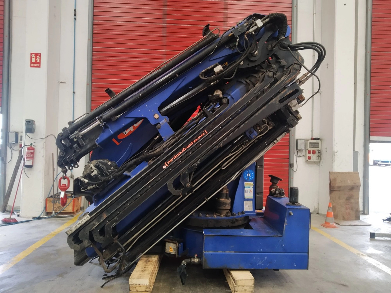 Grúa PM 48 SP - Kappaletavaranosturi - Kuorma-auto: kuva Grúa PM 48 SP - Kappaletavaranosturi - Kuorma-auto Grúa PM 48 SP - Kappaletavaranosturi - Kuorma-auto: kuva Grúa PM 48 SP - Kappaletavaranosturi - Kuorma-auto