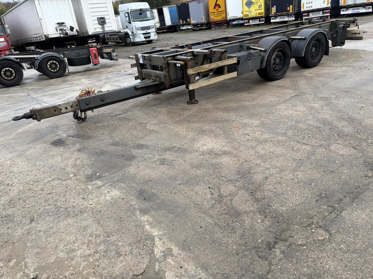 Fruehauf - Konttialus/ Vaihtokuormatilat perävaunu: kuva Fruehauf - Konttialus/ Vaihtokuormatilat perävaunu Fruehauf - Konttialus/ Vaihtokuormatilat perävaunu: kuva Fruehauf - Konttialus/ Vaihtokuormatilat perävaunu