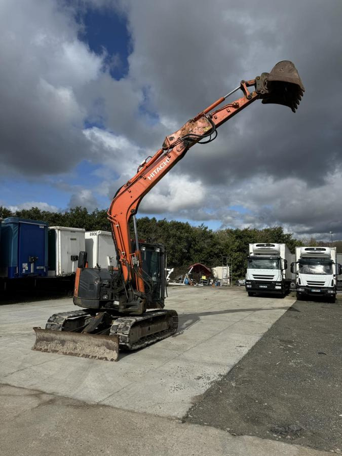 Hitachi ZX85USB-5A - Telakaivukone: kuva Hitachi ZX85USB-5A - Telakaivukone Hitachi ZX85USB-5A - Telakaivukone: kuva Hitachi ZX85USB-5A - Telakaivukone