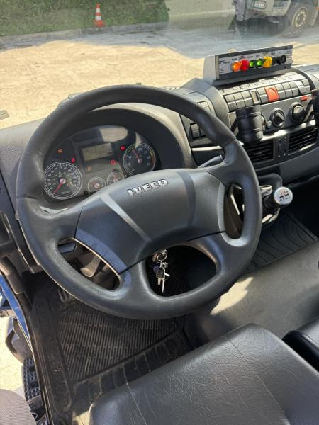 Itsekulkevat henkilönostimet Iveco Eurocargo 100E18: kuva Itsekulkevat henkilönostimet Iveco Eurocargo 100E18