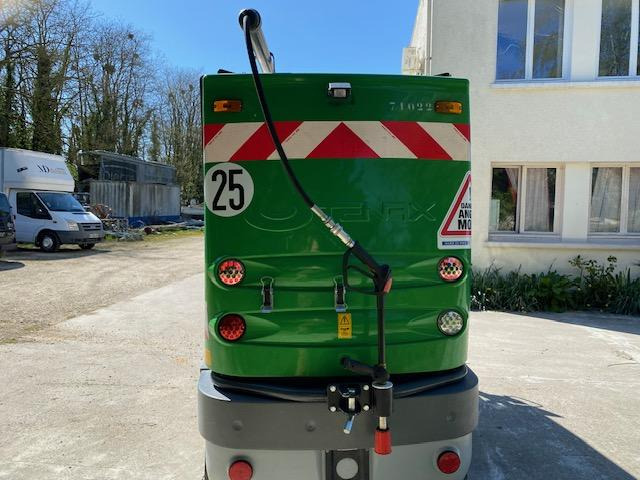 TENAX TXE2 - Kunnallis-/ Erikoisajoneuvot: kuva TENAX TXE2 - Kunnallis-/ Erikoisajoneuvot TENAX TXE2 - Kunnallis-/ Erikoisajoneuvot: kuva TENAX TXE2 - Kunnallis-/ Erikoisajoneuvot