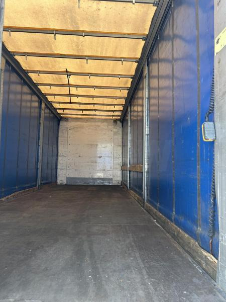 Pressukapelli kuorma-auto MAN TGL 12.250: kuva Pressukapelli kuorma-auto MAN TGL 12.250 Pressukapelli kuorma-auto MAN TGL 12.250: kuva Pressukapelli kuorma-auto MAN TGL 12.250