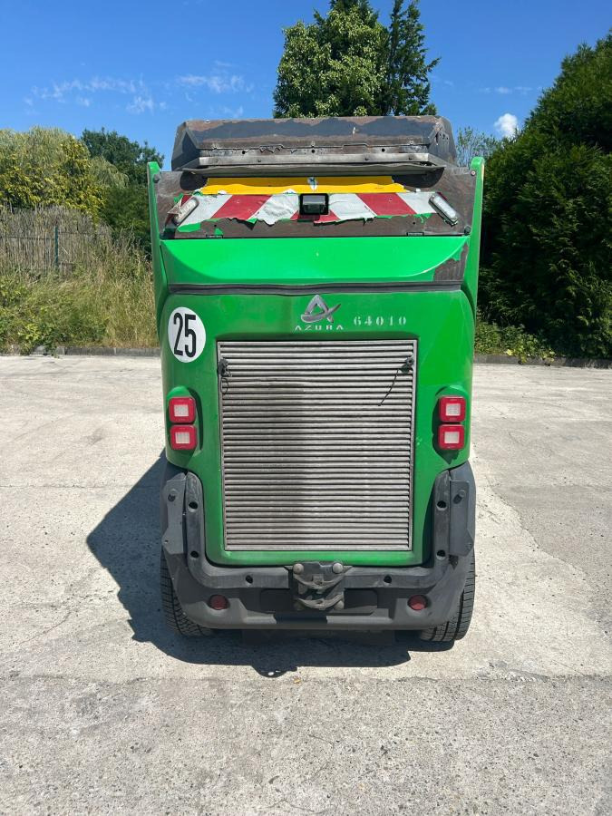 Mathieu Azura MC210 - Lakaisuauto: kuva Mathieu Azura MC210 - Lakaisuauto Mathieu Azura MC210 - Lakaisuauto: kuva Mathieu Azura MC210 - Lakaisuauto