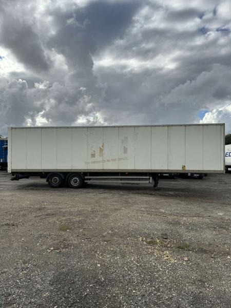 Umpikori puoliperävaunu Samro: kuva Umpikori puoliperävaunu Samro